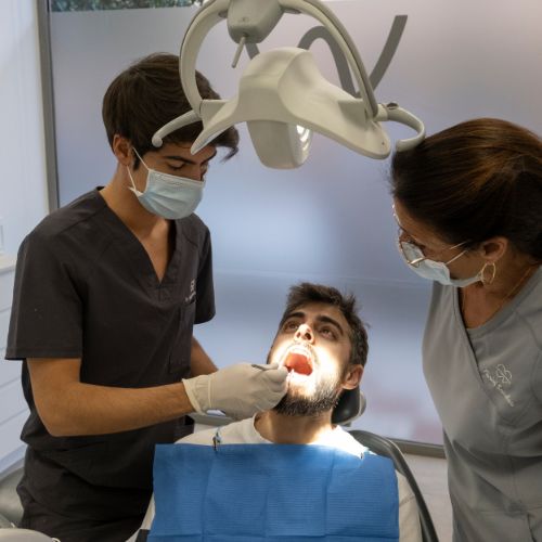 Tratamiento de ortodoncia fija